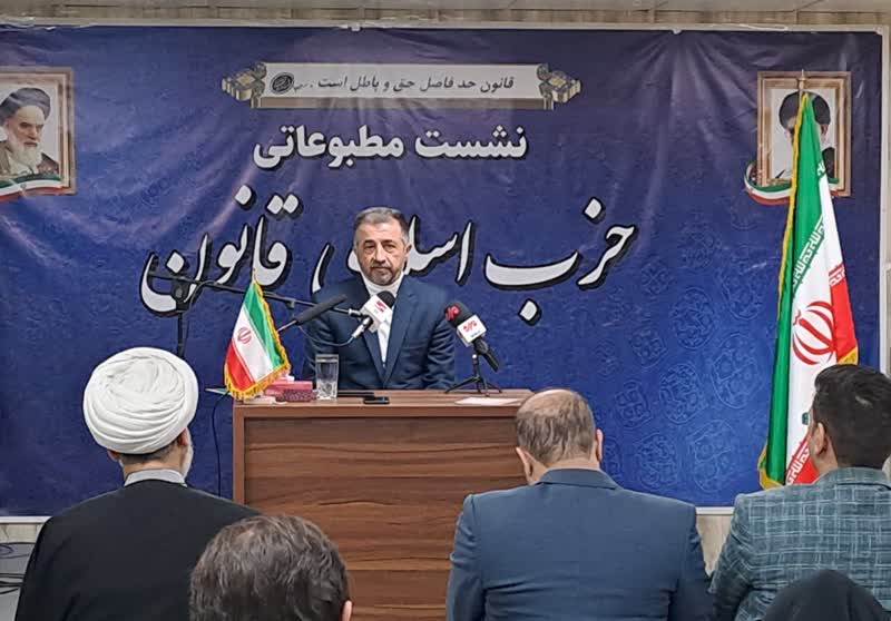 با دو ائتلاف جریان اصولگرا لیست مشترک می‌دهیم